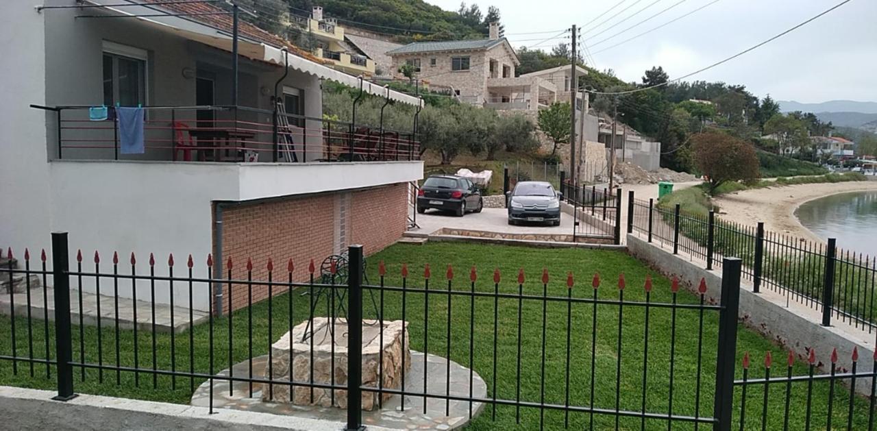 Villa Alexandra Nea Iraklitsa Exteriör bild